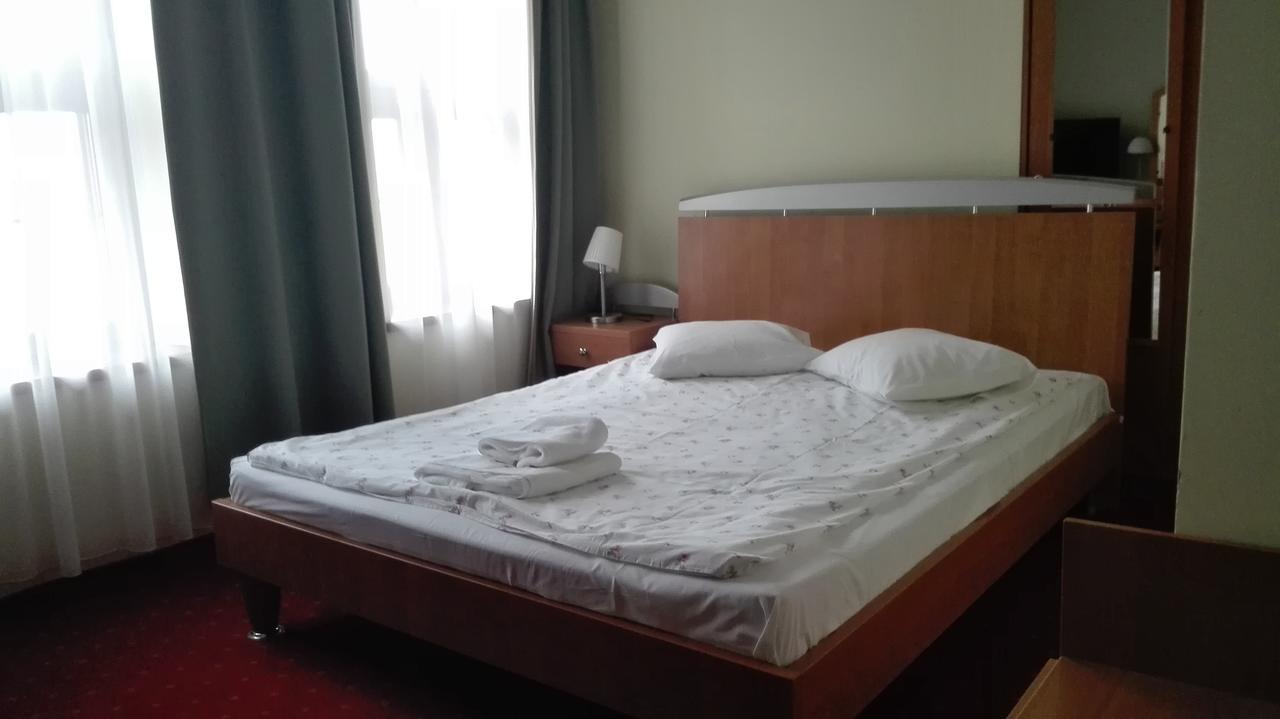 Noclegi Pod Muzami Cammin in Pommern Exterior foto